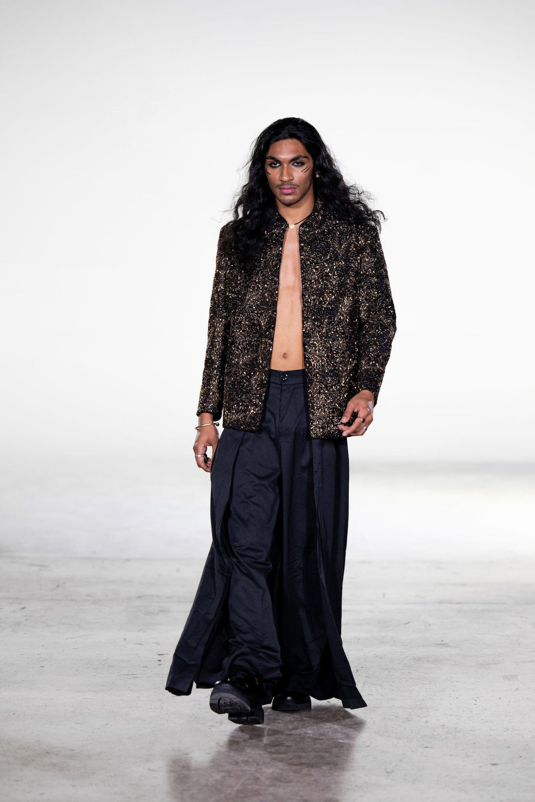 Best Indo-Western Outfits for Grooms in 2026