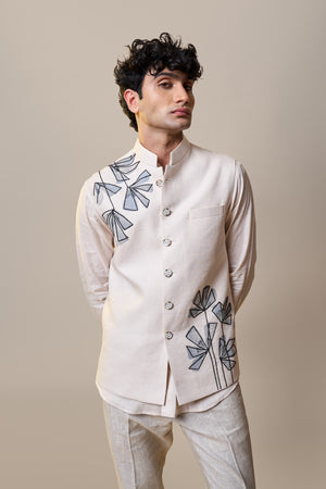 Ivory Geometric Bloom